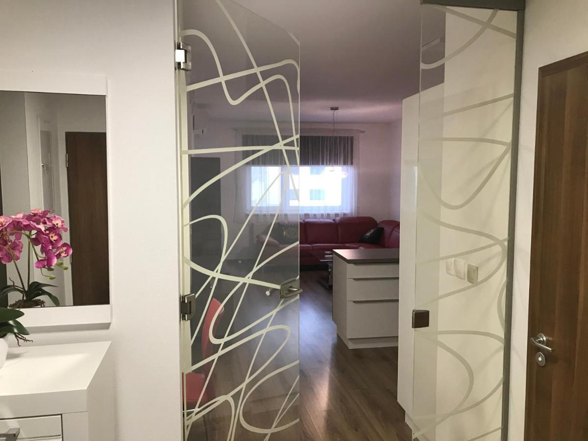 Foreta Bratislava Luaran gambar